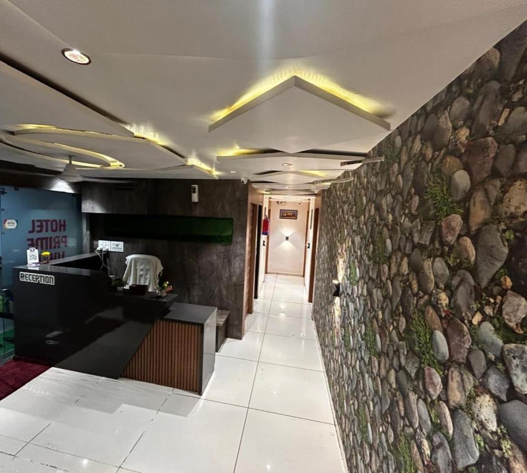 Prime View Hotel Ahmadabad Zewnętrze zdjęcie