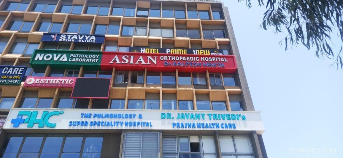 Prime View Hotel Ahmadabad Zewnętrze zdjęcie